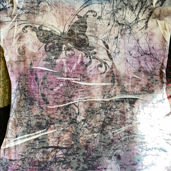 Maurices butterfly T-shirt - Picture 5 of 10